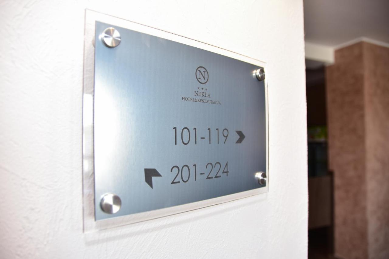 Hotel Nekla ภายนอก รูปภาพ